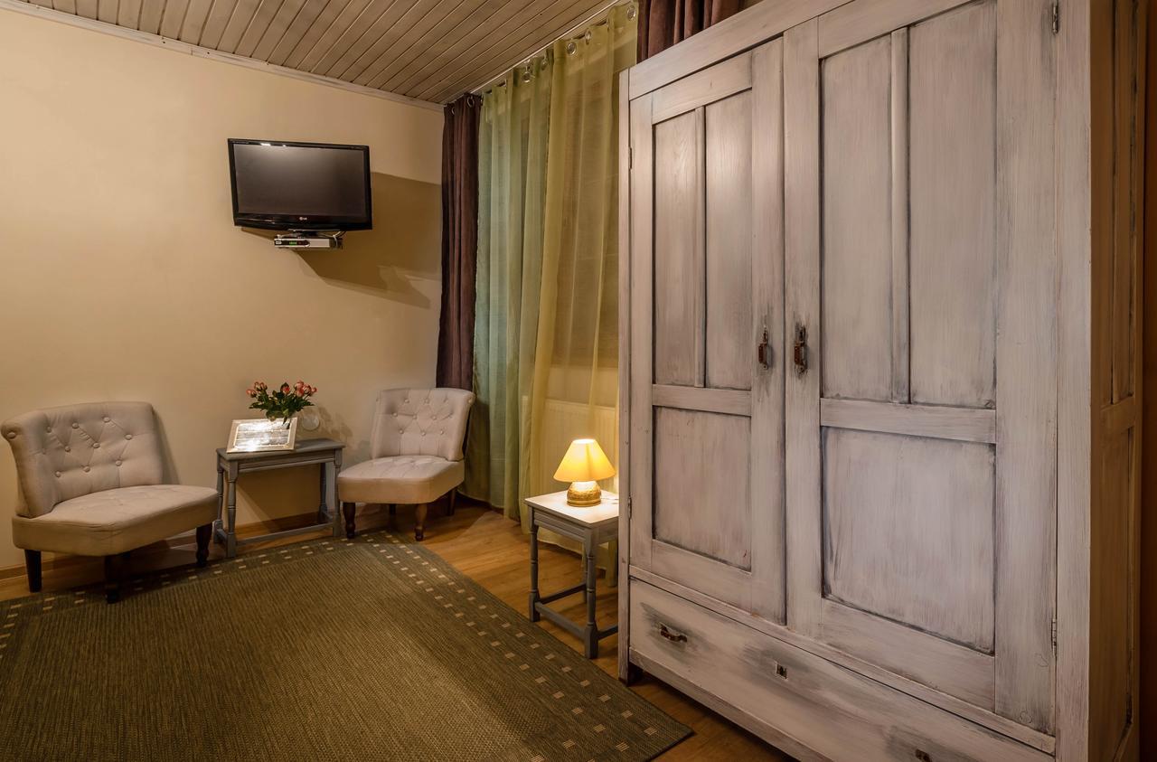 Vila House Family Hotell Poprad Eksteriør bilde